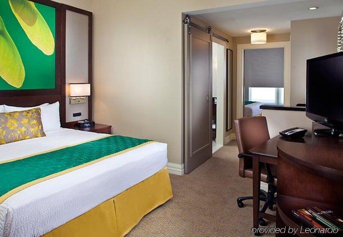 Courtyard By Marriott New Orleans French Quarter/Iberville Phòng bức ảnh
